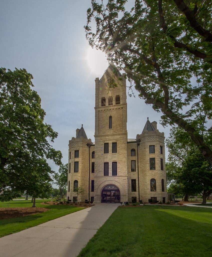 McPherson County Courthouse exterior.